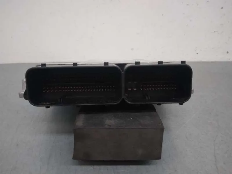 Centralita Motor Uce para Bmw Serie 1 Coupe (E82)