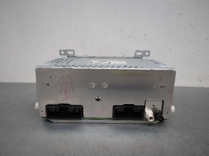 Sistema Audio / Radio Cd para Ford Focus Lim. (Cb8)