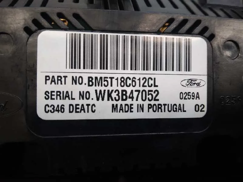 Mando Climatizador para Ford Focus Lim. (Cb8)