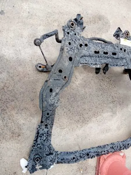 Puente Delantero para Mazda 6 Lim. (Gh)