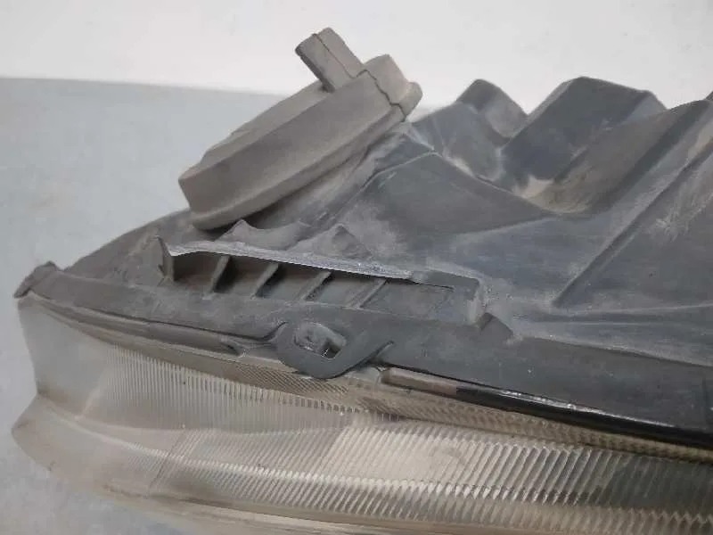 Faro Izquierdo para Toyota Corolla (E12)