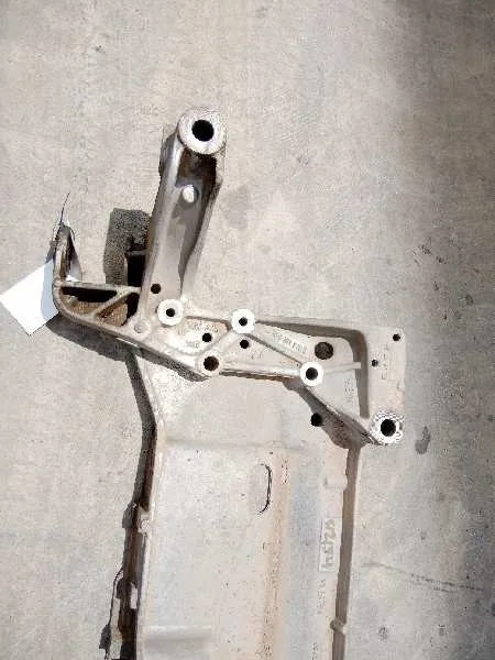 Puente Delantero para Volkswagen Golf Vi (5K1)
