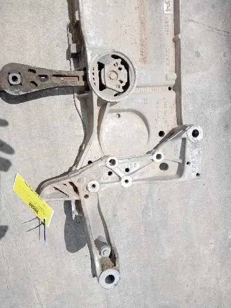 Puente Delantero para Volkswagen Golf Vi (5K1)