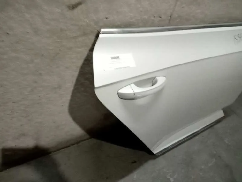 Puerta Trasera Derecha para Volkswagen Arteon (3H8)