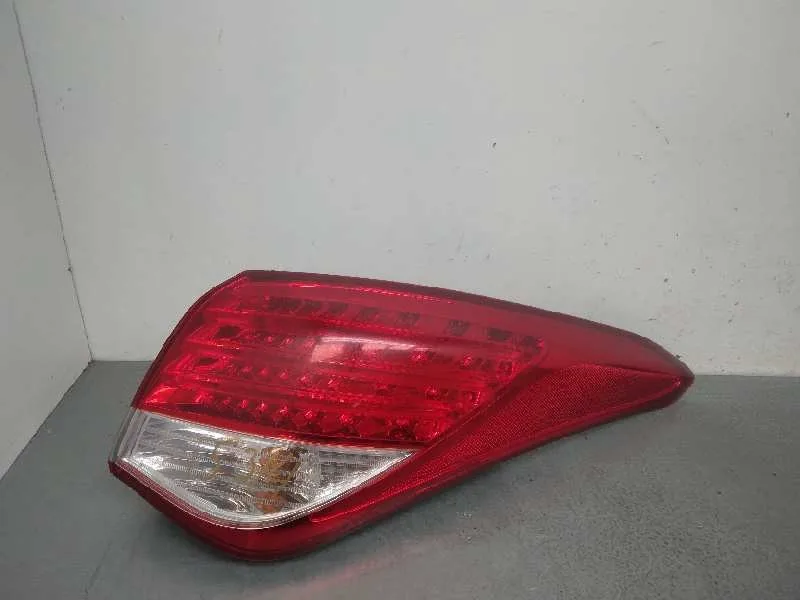 Piloto Trasero Derecho para Hyundai I40