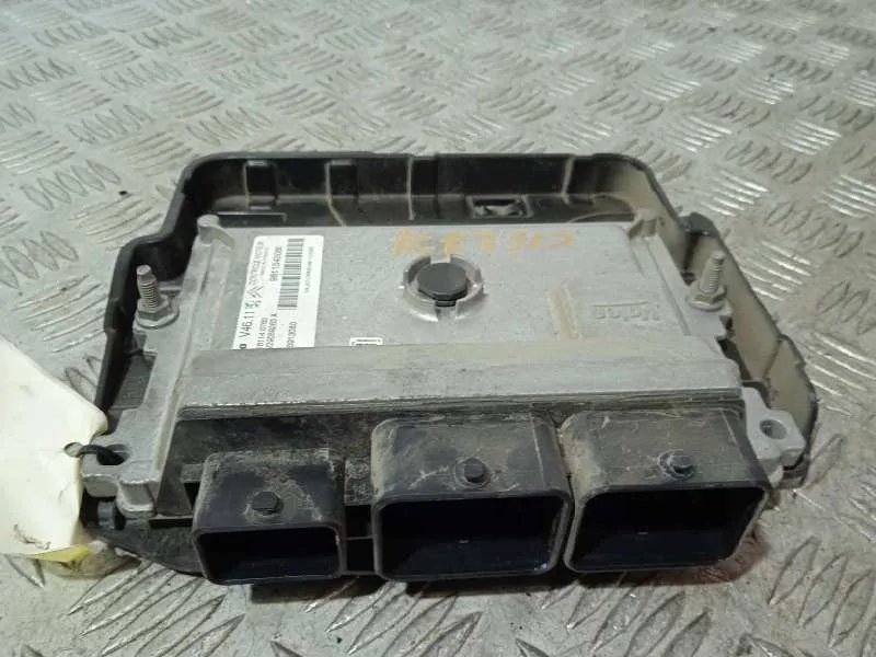 Centralita Motor Uce para Peugeot 208