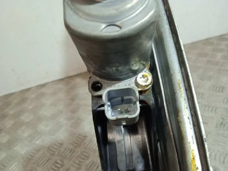 Elevalunas Delantero Derecho para Peugeot 208