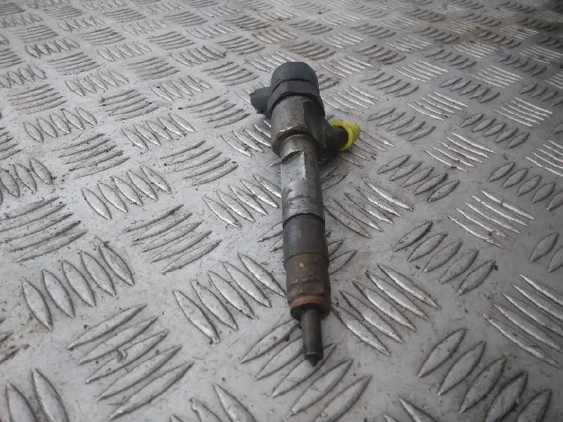 Inyector para Renault Trafic Caja Cerrada (Ab 4.01)