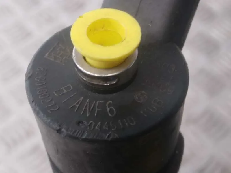 Inyector para Renault Trafic Caja Cerrada (Ab 4.01)