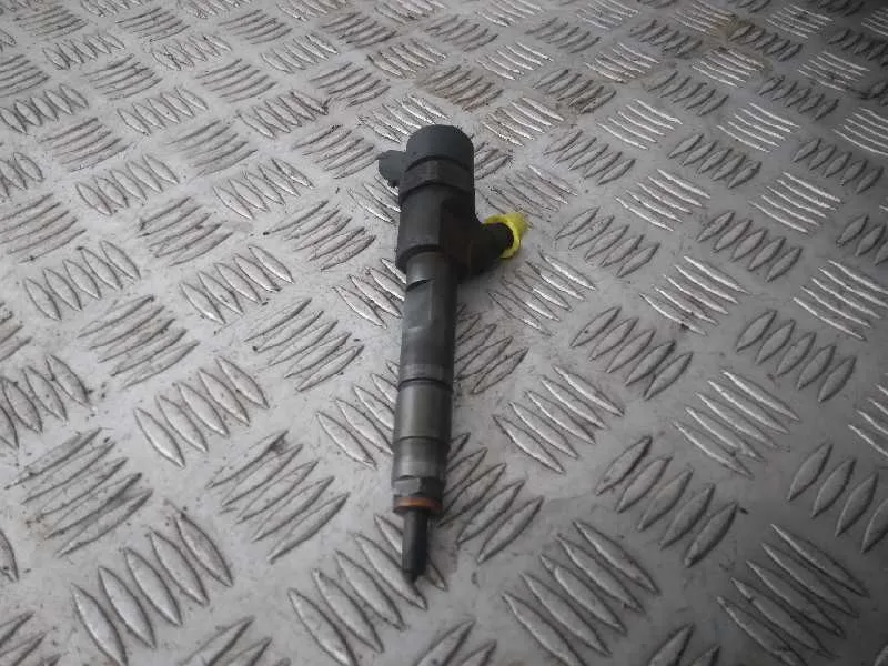 Inyector para Renault Trafic Caja Cerrada (Ab 4.01)