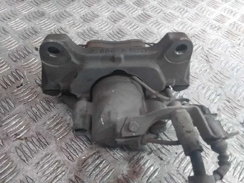 Pinza Freno Delantera Derecha para Audi A6 Berlina (4F2)