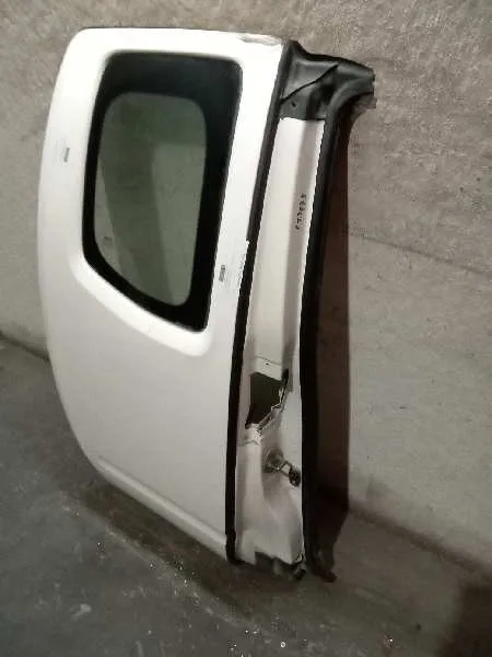 Puerta Trasera Derecha para Nissan Navara Pick-Up (D40M)