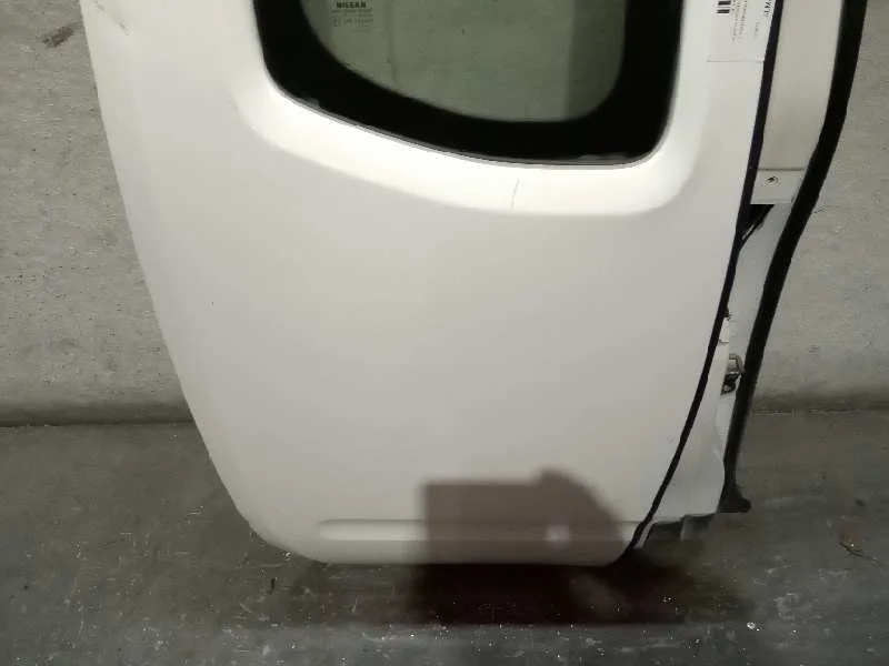 Puerta Trasera Derecha para Nissan Navara Pick-Up (D40M)