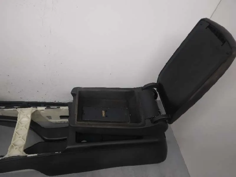 Apoyabrazos Central para Audi A6 Berlina (4F2)