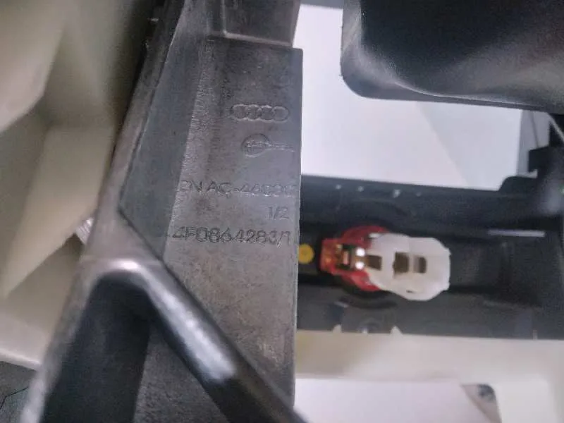Apoyabrazos Central para Audi A6 Berlina (4F2)