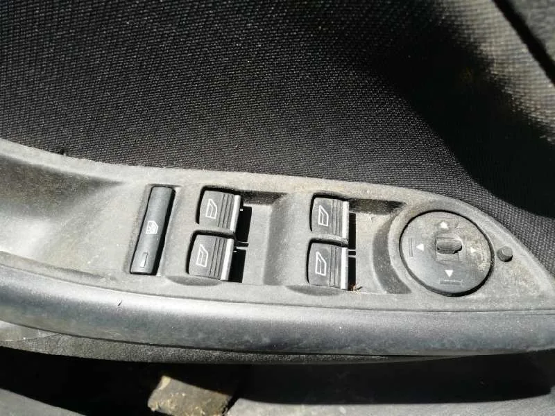 Mando Elevalunas Delantero Izquierdo para Ford Focus Lim.