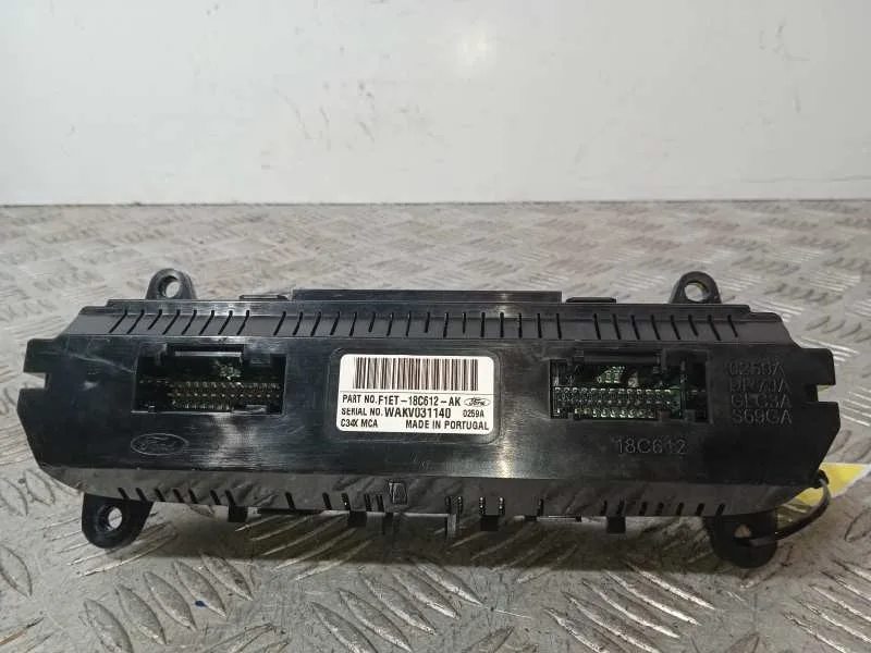 Mando Climatizador para Ford Focus Lim.