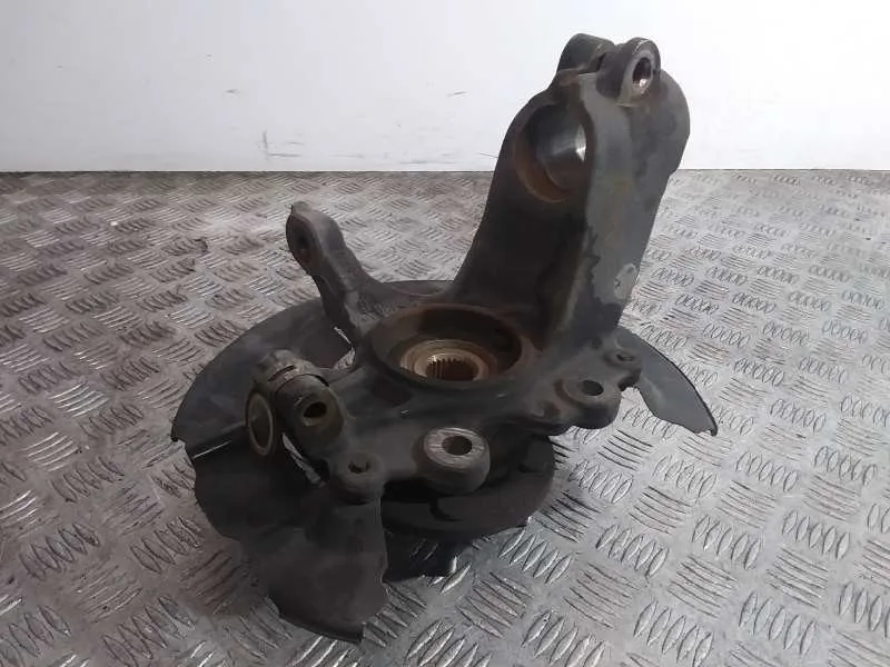 Mangueta Delantera Izquierda para Ford Focus Turn.