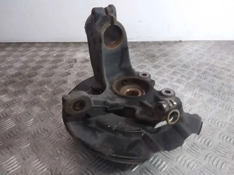 Mangueta Delantera Izquierda para Ford Focus Turn.