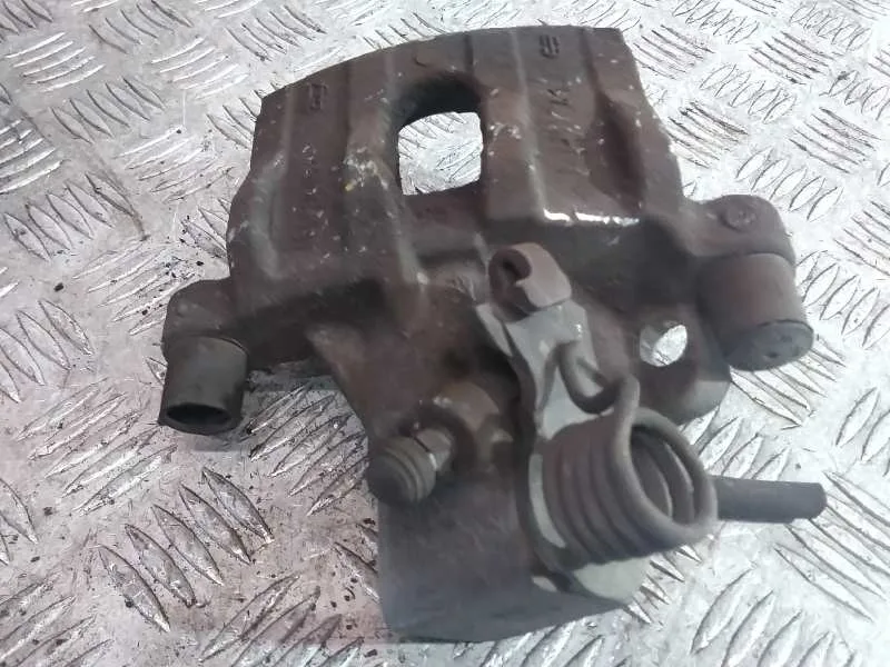 Pinza Freno Trasera Izquierda para Ford Focus Turn.