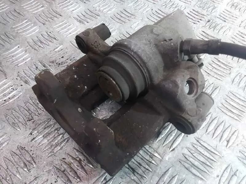 Pinza Freno Trasera Izquierda para Ford Focus Turn.