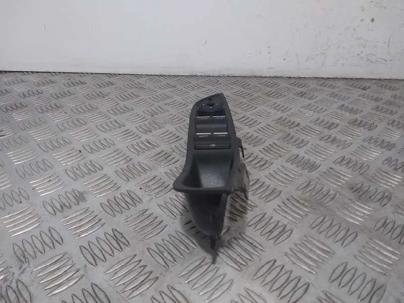 Mando Elevalunas Delantero Izquierdo para Ford Focus Lim.