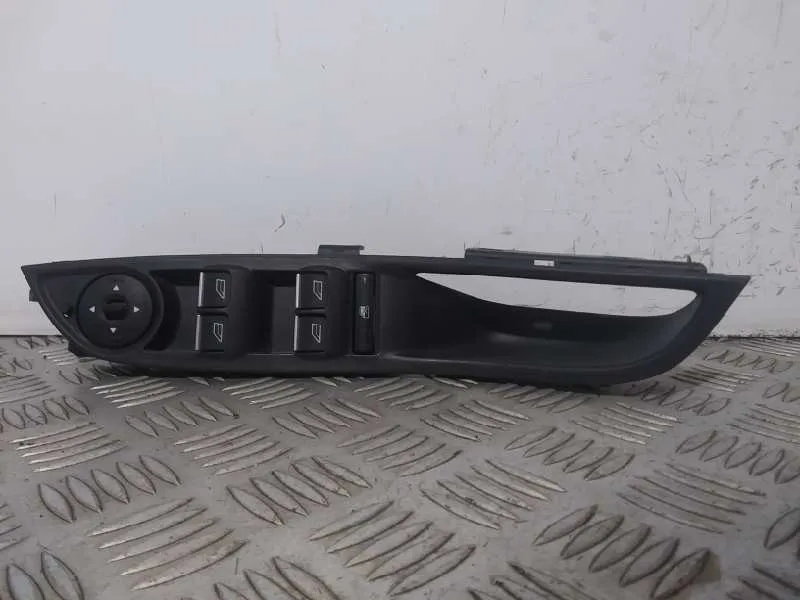 Mando Elevalunas Delantero Izquierdo para Ford Focus Lim.