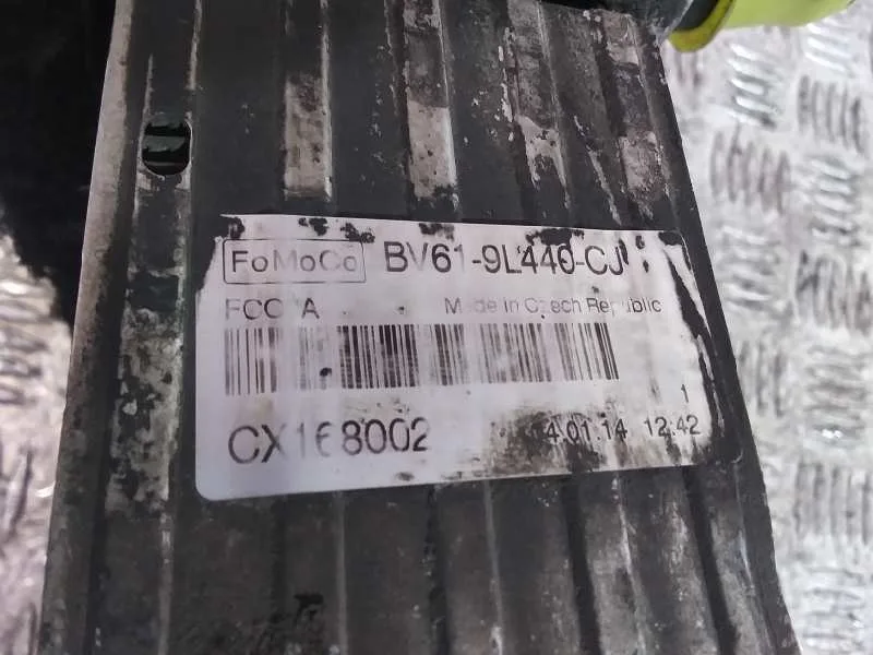 Intercooler para Ford Focus Lim. (Cb8)