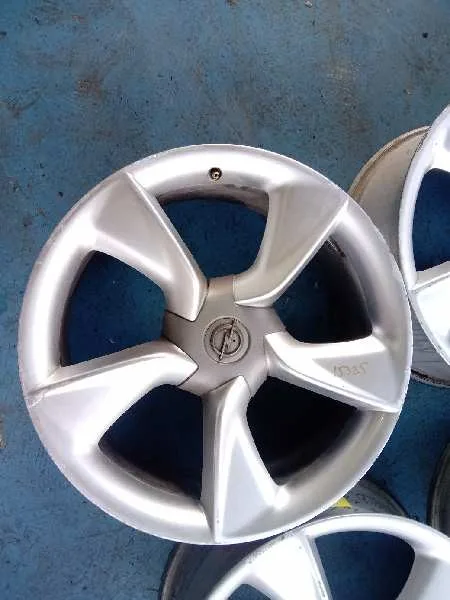 Juego Llantas para Opel Astra J Gtc