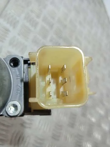 Motor Elevalunas Delantero Derecho para Ford Fiesta (Ccn)