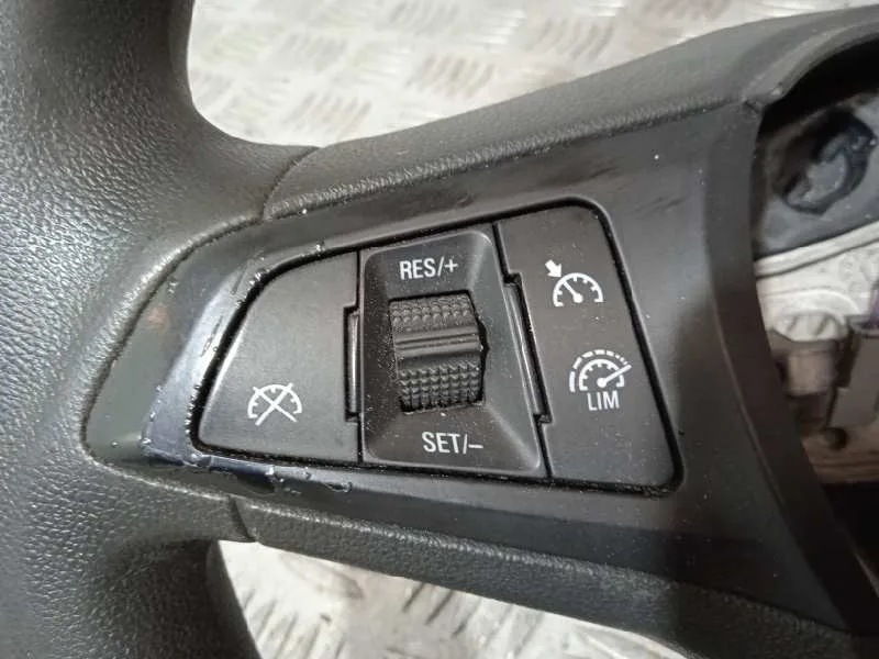 Volante para Opel Astra K Lim. 5Türig