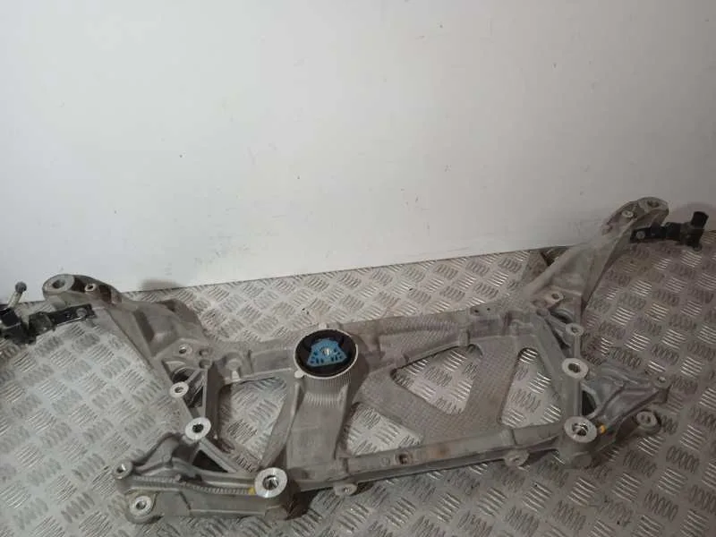Puente Delantero para Volkswagen Arteon (3H8)