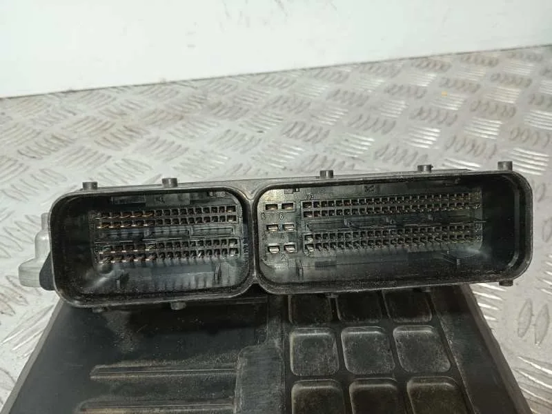 Centralita Motor Uce para Opel Insignia Berlina