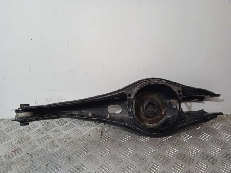 Brazo Suspension Inferior Trasero Izquierdo para Volkswagen Arteon (3H8)