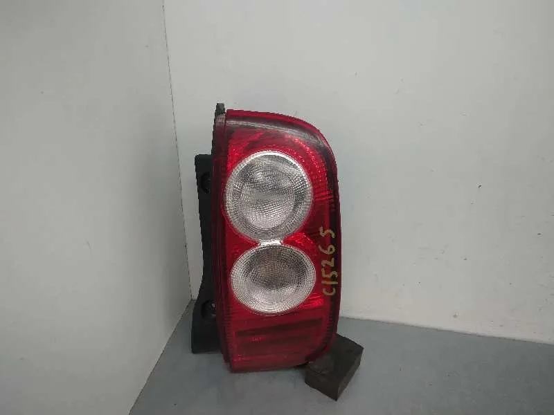 Piloto Trasero Derecho para Nissan Micra (K12E)