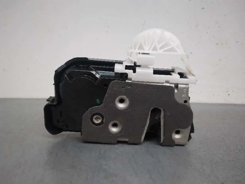 Cerradura Puerta Delantera Derecha para Ford Focus