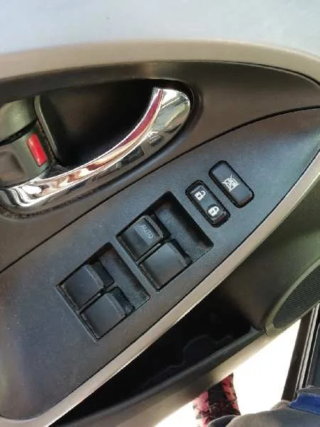 Mando Elevalunas Delantero Izquierdo para Toyota Rav 4 (A3)