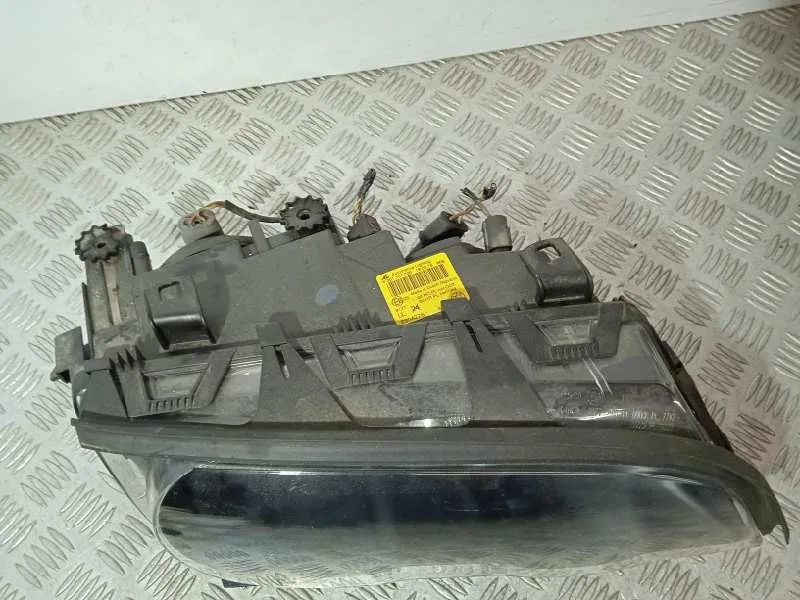 Faro Derecho para Bmw Serie 3 Cabrio (E46)