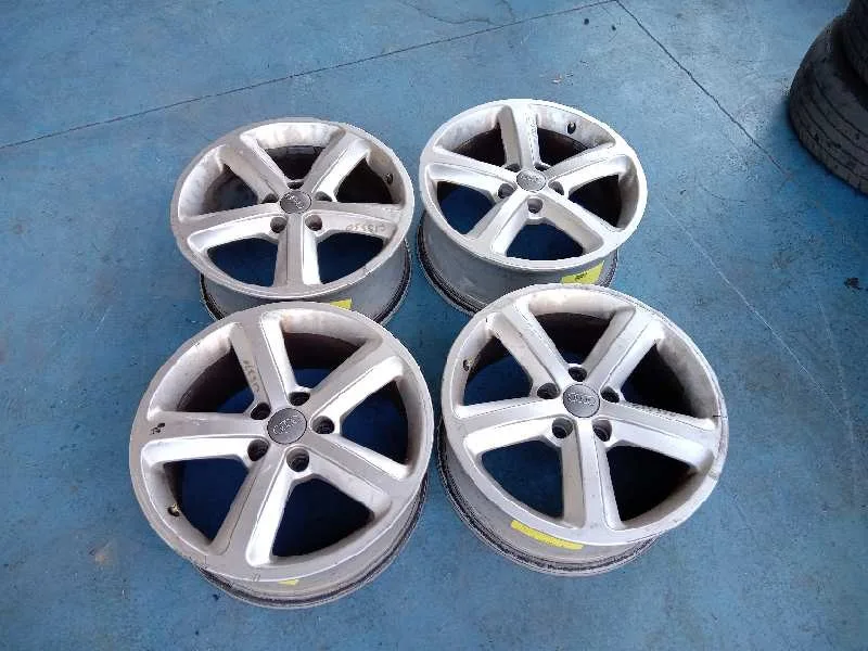 Juego Llantas para Audi A4 Avant (8E)