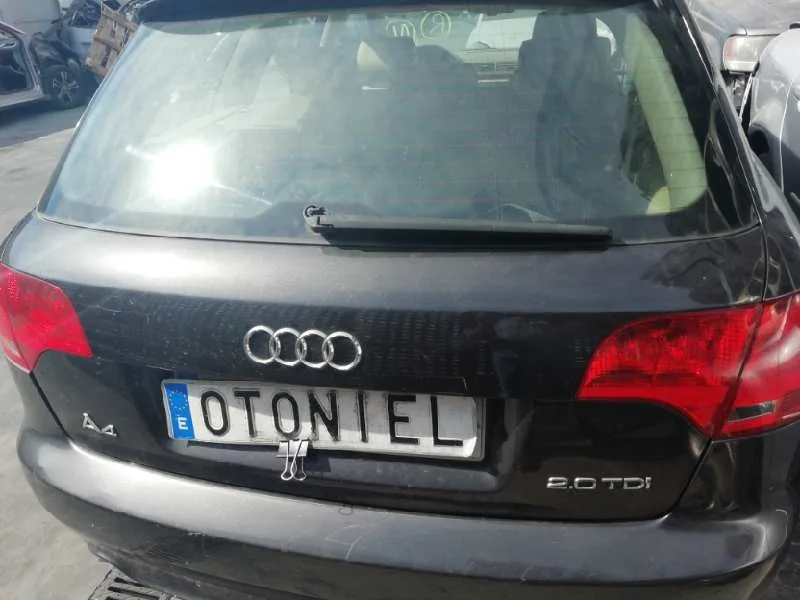 Porton Trasero para Audi A4 Avant (8E)