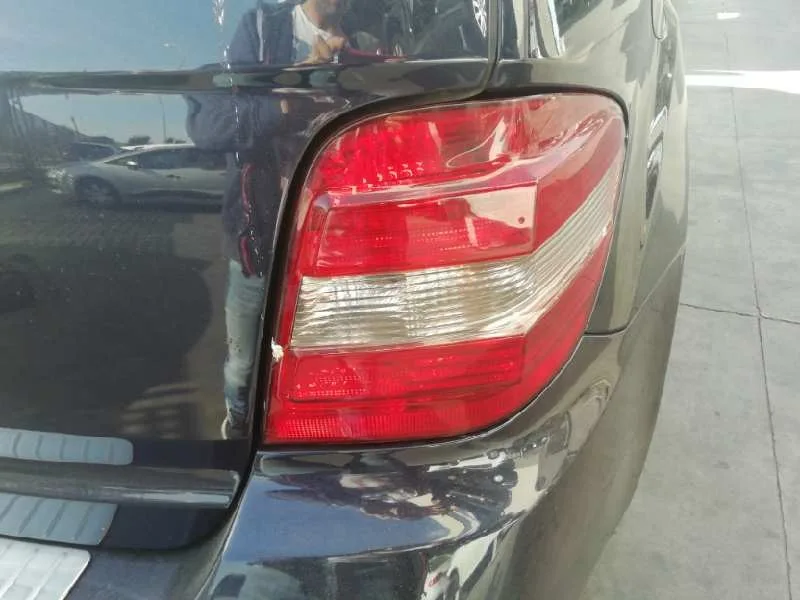 Piloto Trasero Derecho para Mercedes-Benz Clase M (W164)