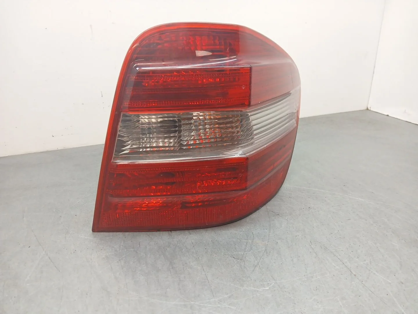 Piloto Trasero Derecho para Mercedes-Benz Clase M (W164)