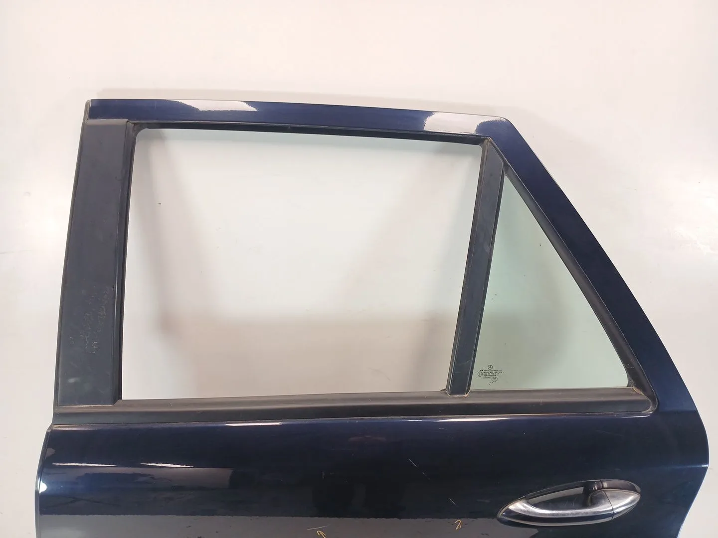 Puerta Trasera Izquierda para Mercedes-Benz Clase M (W164)