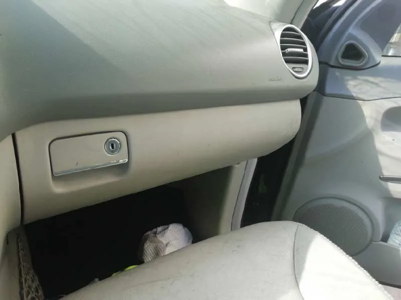 Guantera para Mercedes-Benz Clase M (W164)