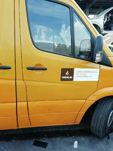 Puerta Delantera Derecha para Mercedes-Benz Sprinterii Caja Cerrada (Desde 01.06)