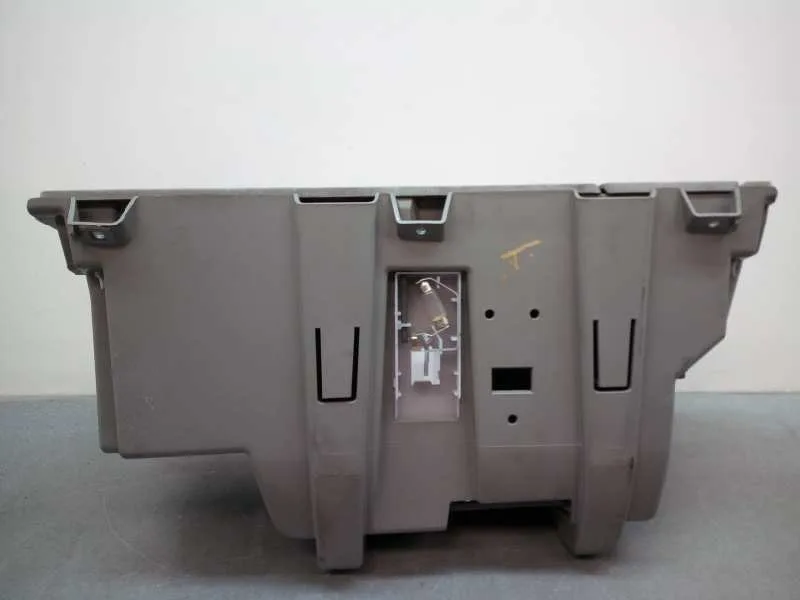 Guantera para Mercedes-Benz Sprinterii Caja Cerrada (Desde 01.06)