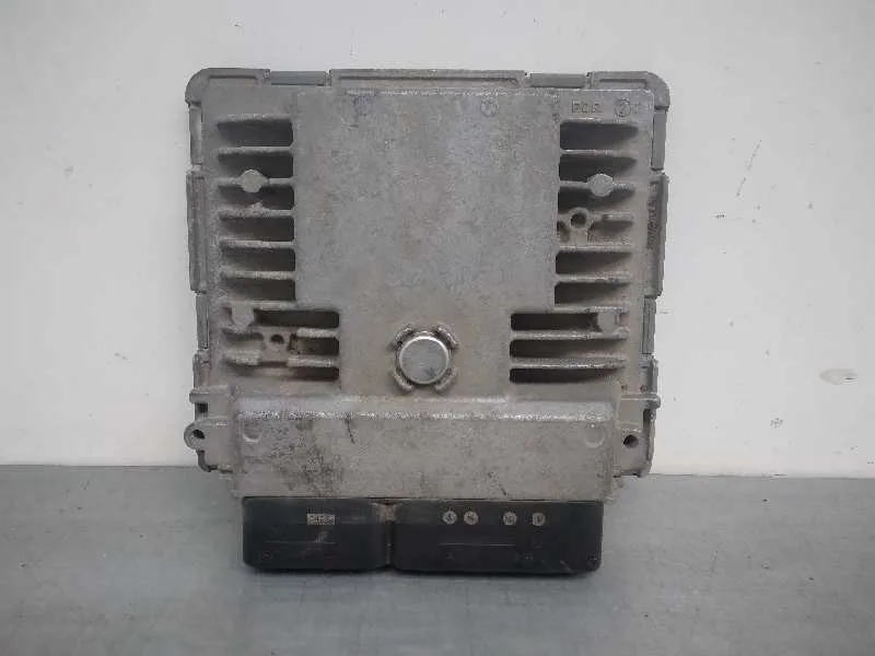 Centralita Motor Uce para Seat Leon (1P1)