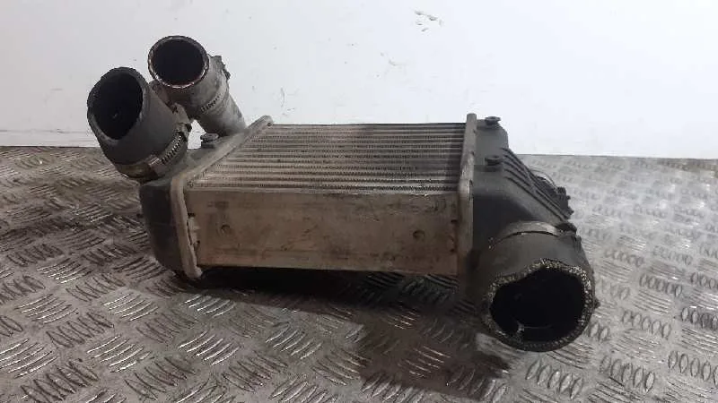 Intercooler para Audi A6 Berlina (4F2)