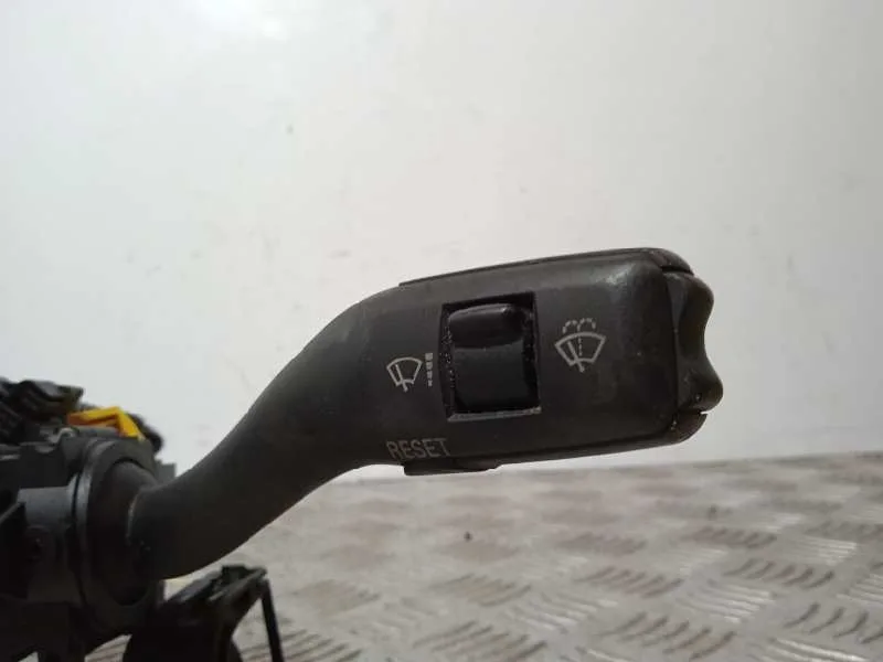 Mando Multifuncion para Audi A6 Berlina (4F2)