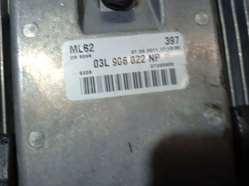 Centralita Motor Uce para Audi A5 Coupe (8T)